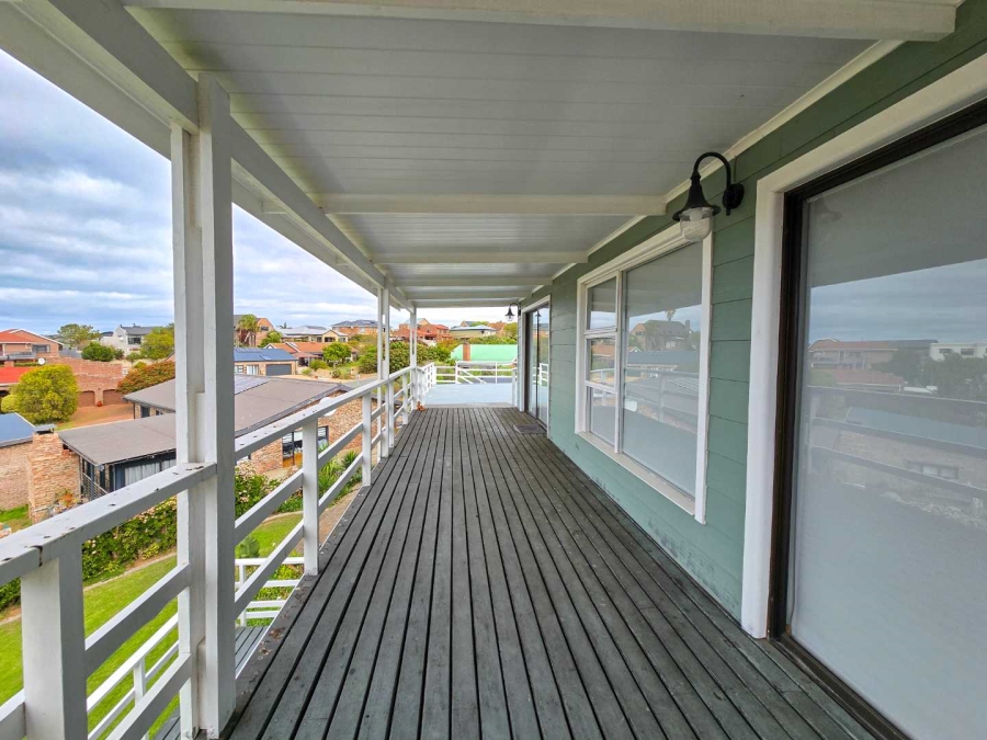 4 Bedroom Property for Sale in Stilbaai Wes Western Cape